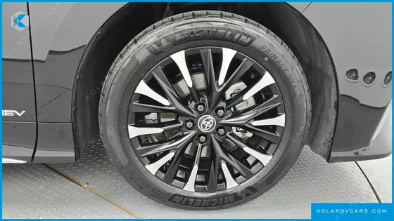 TOYOTA ALPHARD 2.5 HEV EXECUTIVE AWD