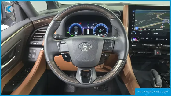 TOYOTA ALPHARD 2.5 HEV EXECUTIVE AWD