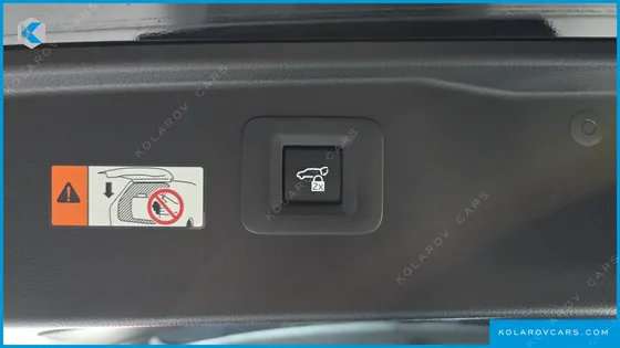 TOYOTA ALPHARD 2.5 HEV EXECUTIVE AWD