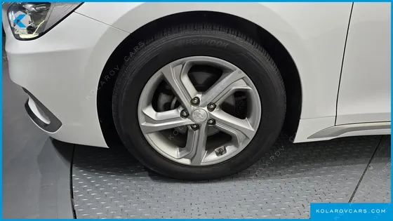 HYUNDAI GRANDEUR EXCLUSIVE