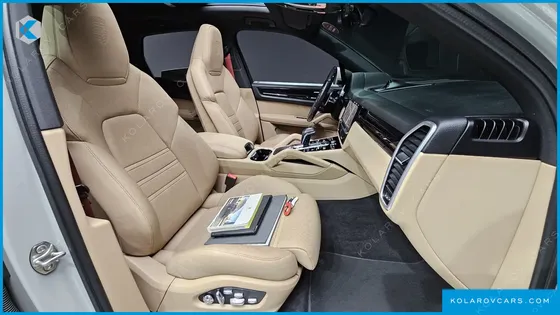 PORSCHE CAYENNE 3.0