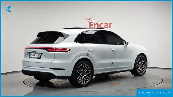 PORSCHE CAYENNE 3.0 PLATINUM EDITION