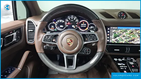PORSCHE CAYENNE 3.0 PLATINUM EDITION