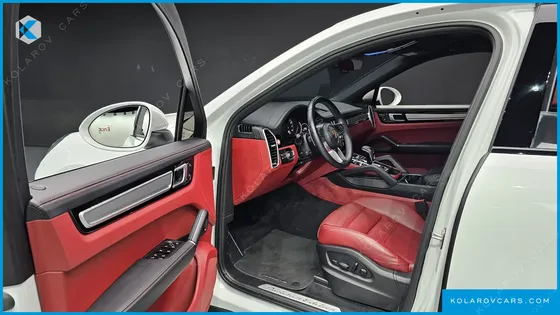 PORSCHE CAYENNE 3.0 COUPE PLATINUM EDITION