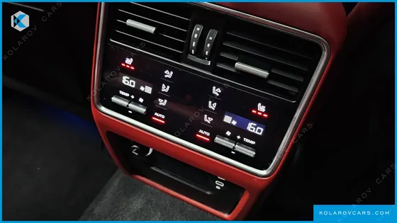 PORSCHE CAYENNE 3.0 COUPE PLATINUM EDITION