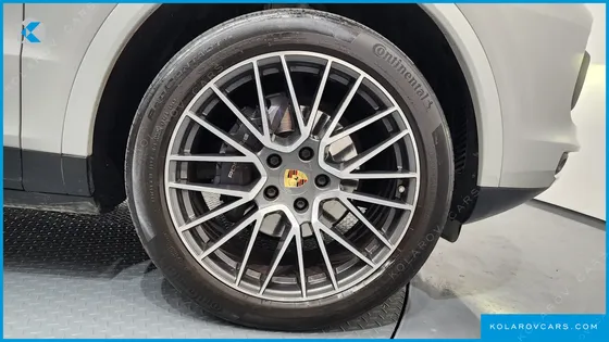 PORSCHE CAYENNE 3.0