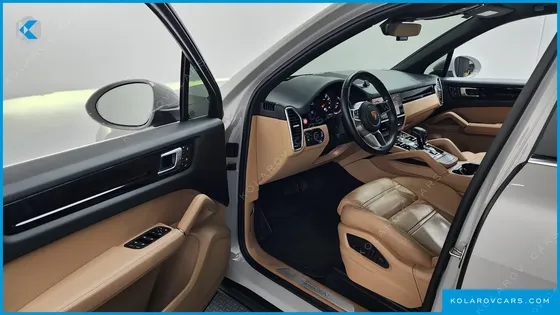 PORSCHE CAYENNE 3.0