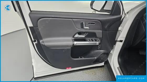 MERCEDES EQB EQB300 4MATIC ELECTRIC ART