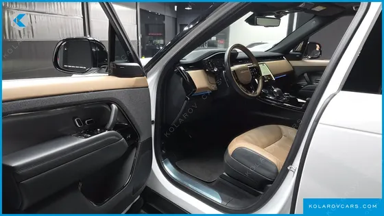 LAND ROVER RANGE ROVER SPORT D300 HSE DYNAMIC