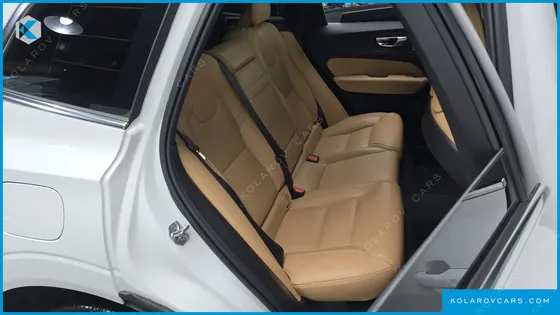 VOLVO XC60 B6 INSCIRTION