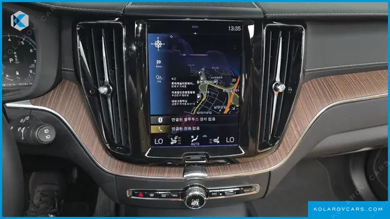VOLVO XC60 B6 INSCIRTION