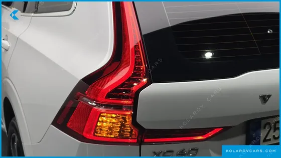 VOLVO XC60 B6 INSCIRTION