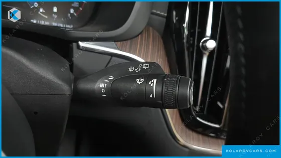 VOLVO XC60 B6 INSCIRTION