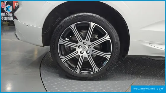 VOLVO XC60 B6 INSCIRTION