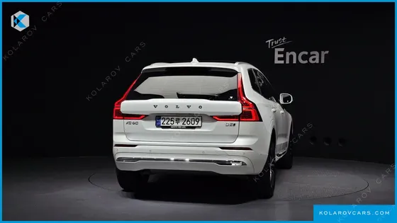 VOLVO XC60 B5 ULTRA BRIGHT