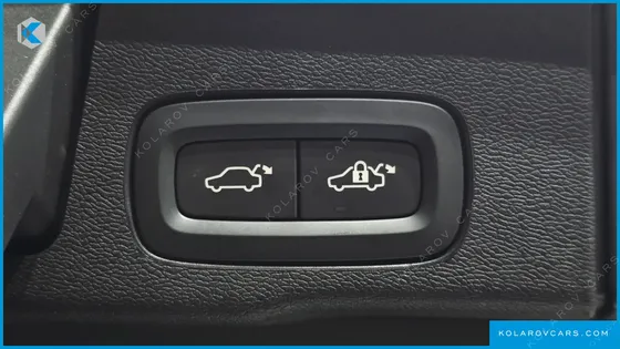 VOLVO XC60 B5 ULTRA BRIGHT