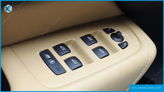 VOLVO XC60 B5 ULTRA BRIGHT