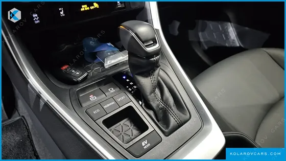 TOYOTA RAV4 2.5 2WD HYBRID XLE