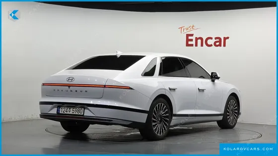 HYUNDAI GRANDEUR CALLIGRAPHY