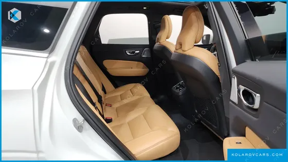 VOLVO XC60 B5 ULTIMATE BRIGHT