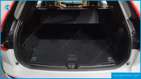 VOLVO XC60 B5 ULTIMATE BRIGHT