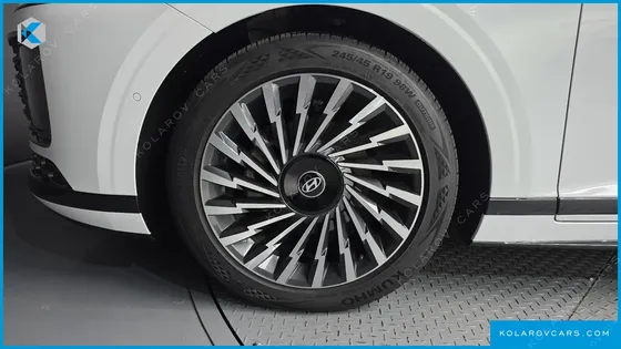 HYUNDAI GRANDEUR CALLIGRAPHY