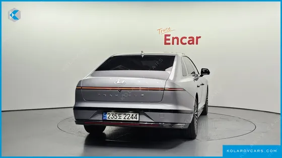 HYUNDAI GRANDEUR CALLIGRAPHY
