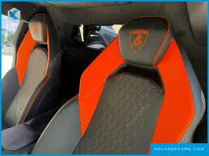 LAMBORGHINI REVUELTO 6.5 V12