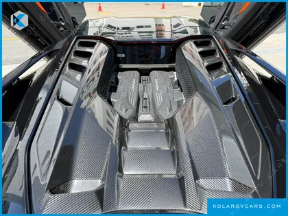 LAMBORGHINI REVUELTO 6.5 V12