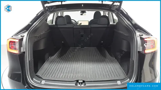 TESLA MODEL Y RWD