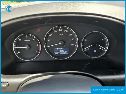 HYUNDAI GRAND STAREX NONE