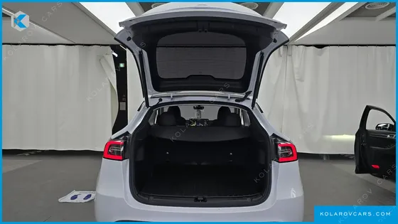 TESLA MODEL Y RWD