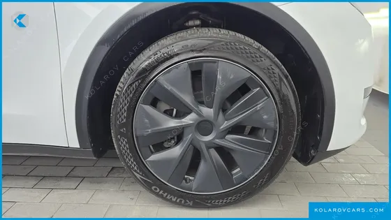 TESLA MODEL Y RWD