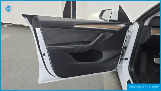 TESLA MODEL Y RWD