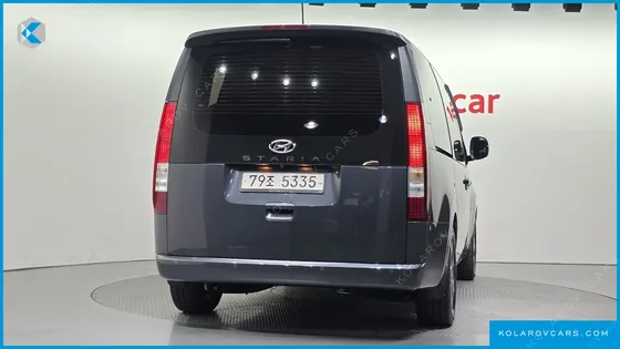 HYUNDAI STARIA TOURER 11-SEATER