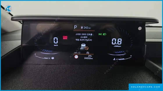 HYUNDAI STARIA TOURER 11-SEATER