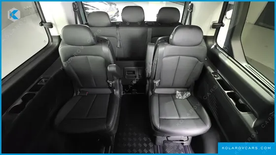 HYUNDAI STARIA TOURER 11-SEATER