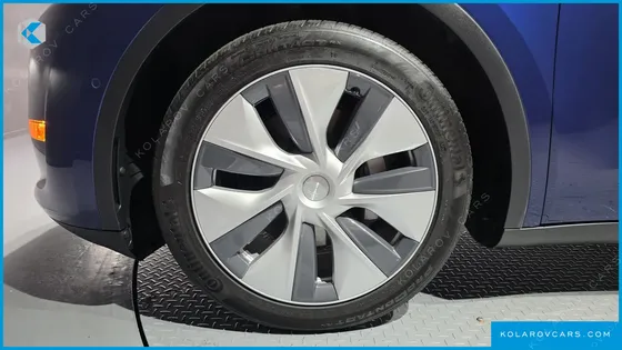 TESLA MODEL Y LONG RANGE AWD