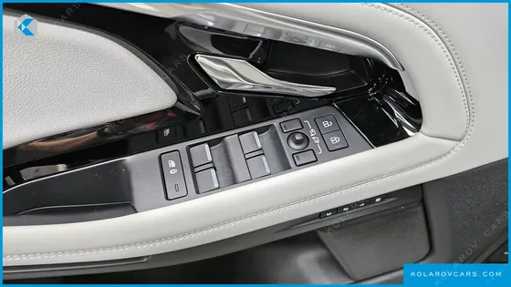 LAND ROVER RANGE ROVER EVOQUE P250 R-DYNAMIC SE