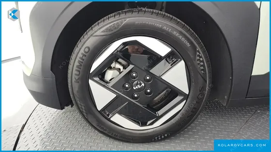 KIA EV3 STANDARD 2WD