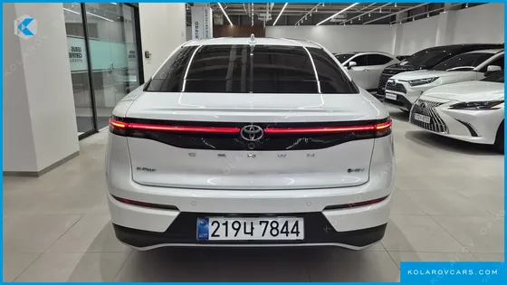 TOYOTA CROWN 2.5 4WD HYBRID
