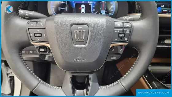 TOYOTA CROWN 2.5 4WD HYBRID
