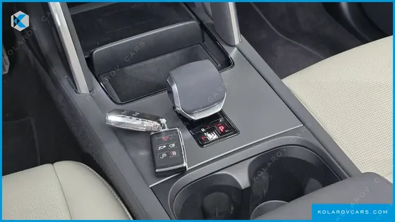 LAND ROVER DISCOVERY SPORT P250 S