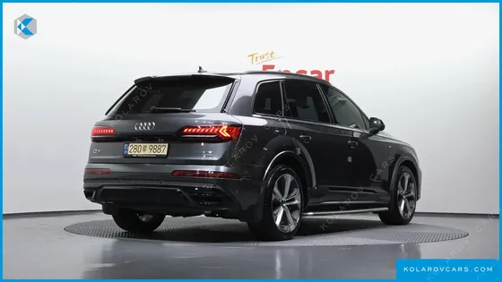 AUDI Q7 55 TFSI QUATTRO PREMIUM