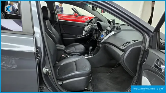 HYUNDAI ACCENT DIESEL WIT 1.6 VGT PREMIER