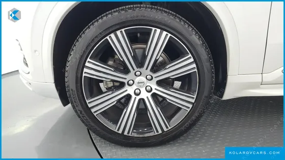 VOLVO XC90 B6 INSCRIPTION