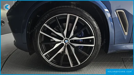 BMW X5 M50D