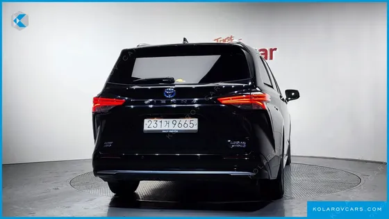 TOYOTA SIENNA 2.5 HYBRID AWD