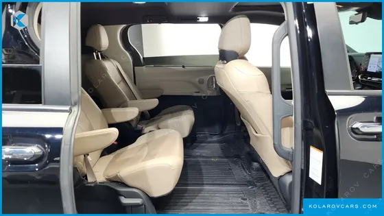 TOYOTA SIENNA 2.5 HYBRID AWD