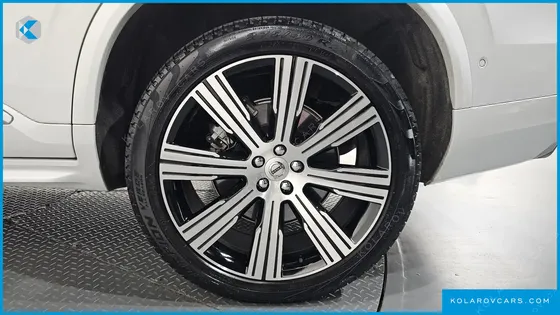 VOLVO XC90 B6 INSCRIPTION